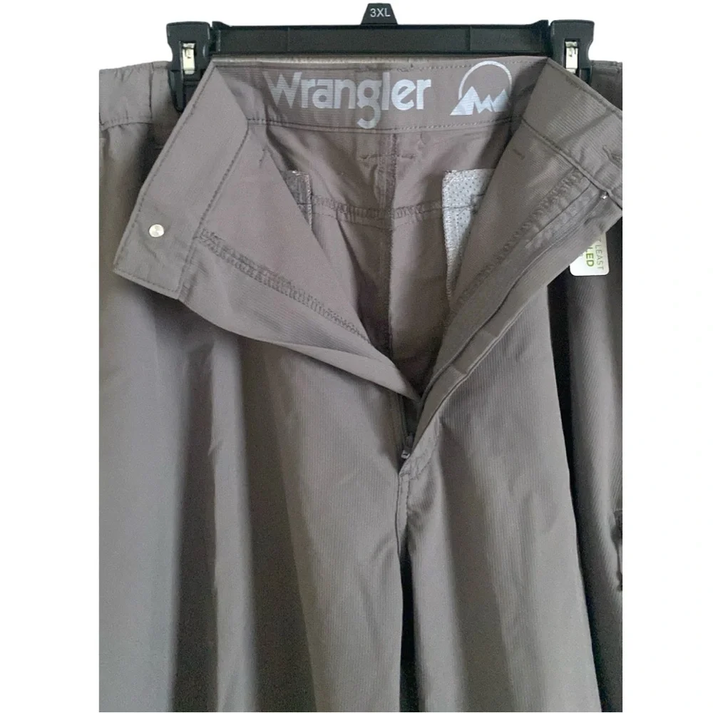 MEN'S PERFORMANCE ELASTIC WAIST SHORT - Picture 4 of 5